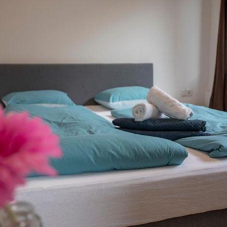 Lovely City Center Apartment In Innsbruck Ngoại thất bức ảnh