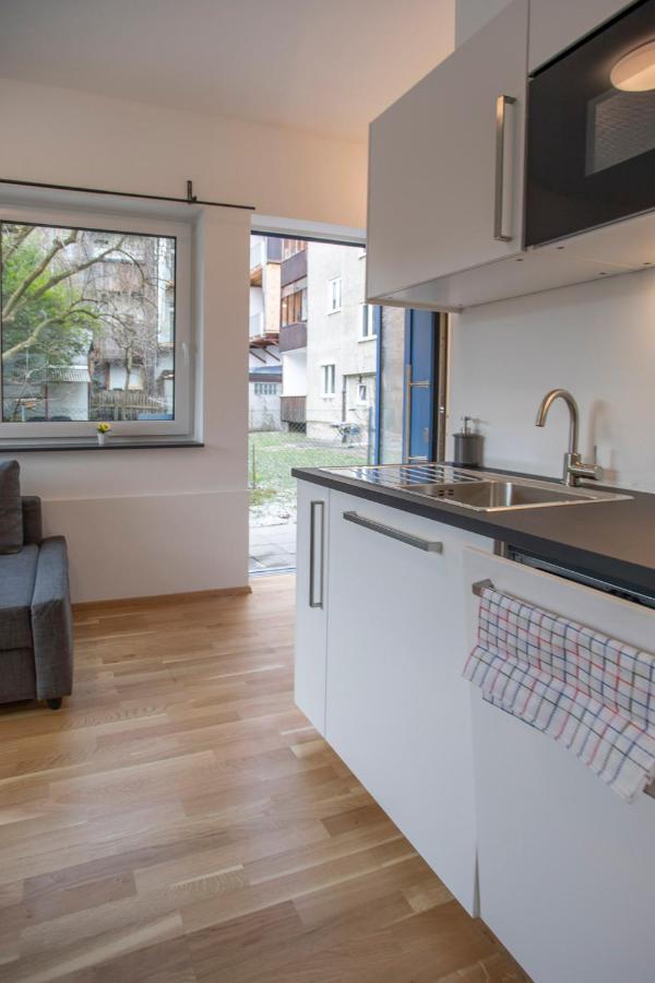 Lovely City Center Apartment In Innsbruck Ngoại thất bức ảnh